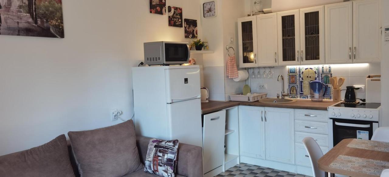Dlx Apartman Adriatics Herceg Novi Esterno foto